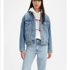 Levi’s ex-boyfriend denim jacket - Small